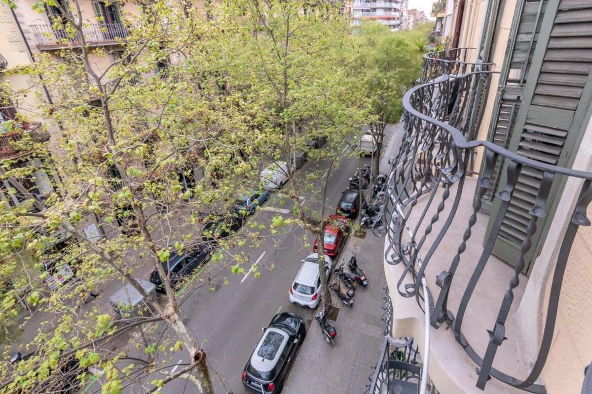 Elegant 4 Bedrooms 3 Bathrooms Catalan Home Barcelona Exterior photo